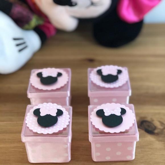 Caixa Acrílica Personalizada com o tema Minnie Rosa