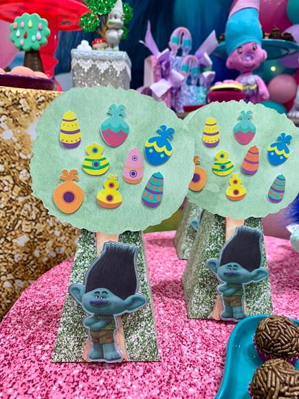 Caixa Cone Personalizada No Tema Trolls!