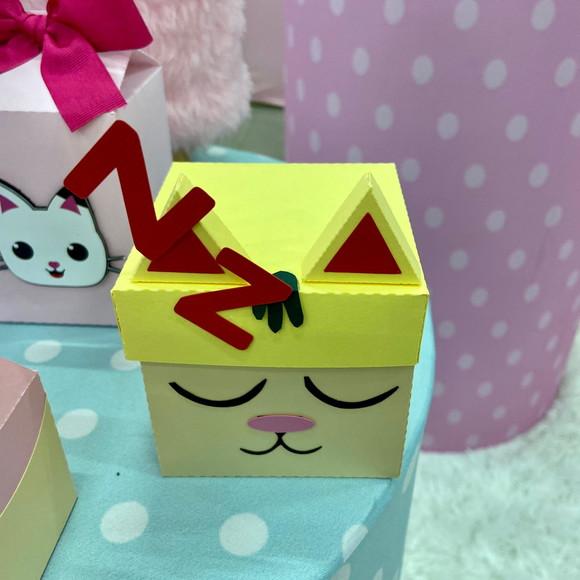 Caixa Cubo Personalizada no Tema Gatos da Gabby!