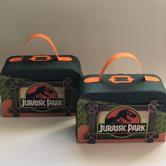 Caixa Lembrancinha Maleta Personalizada no Tema Dinossauros!