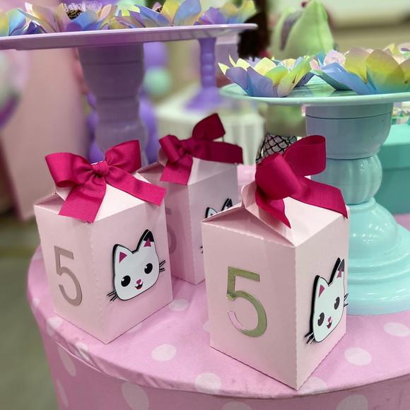Caixa Milk Personalizada no Tema Casa Mágica da Gabby!!