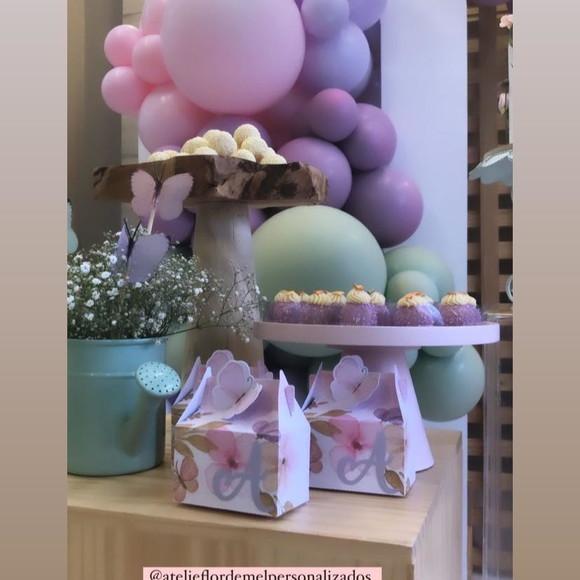 Caixa Sacola Personalizada no Tema Jardim!