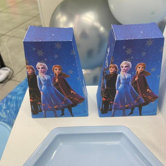 Caixa Sino Personalizada no Tema Frozen!