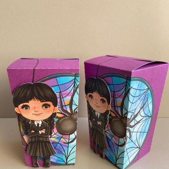Caixa Sushi Personalizada no Tema Wandinha!