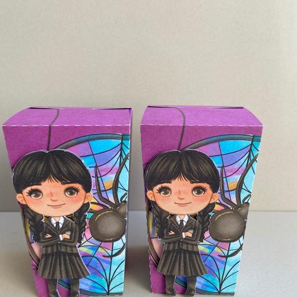 Caixa Sushi Personalizada no Tema Wandinha!