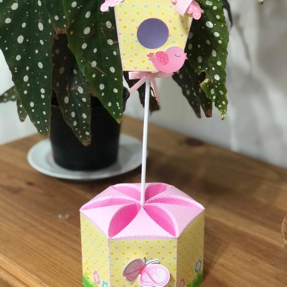Centro de Mesa Personalizado no Tema Jardim!