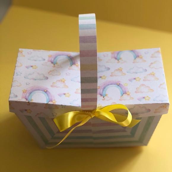 Cesta Piquenique Personalizada no Tema Arco-íris!