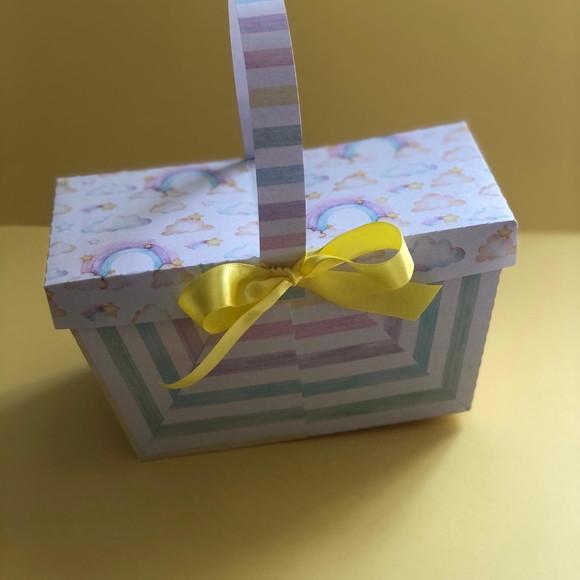 Cesta Piquenique Personalizada no Tema Arco-íris!