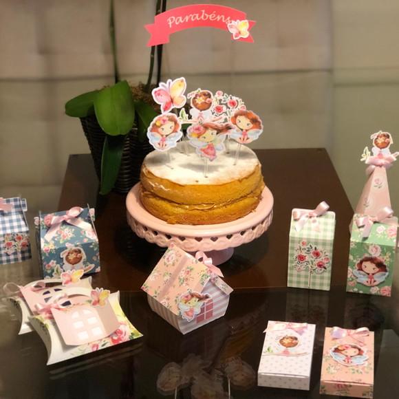 Topo de Bolo Personalizado no Tema Jardim das Fadas!