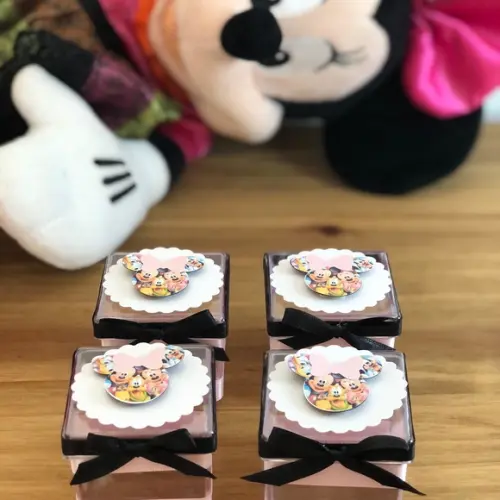 Caixa Acrílica Personalizada no tema Minnie Rosa