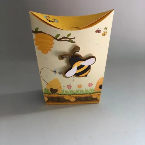 Caixa almofada KitKat Personalizada no tema Abelinha!!