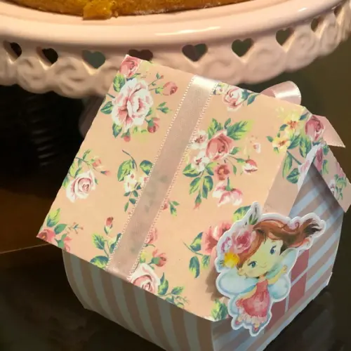Caixa Casinha Personalizada no tema jardim das Fadas!