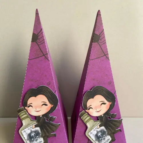 Caixa Cone Personalizada no Tema Wandinha!