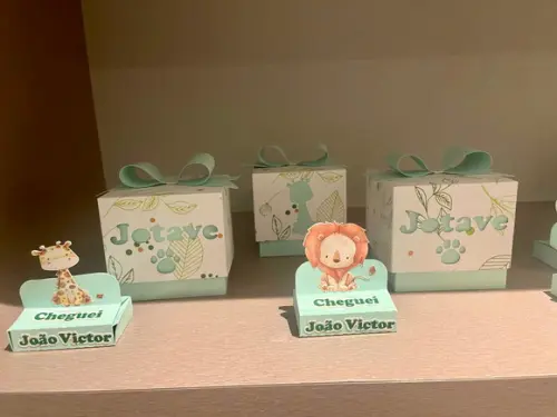 Caixa Cubo para pão de Mel Personalizada no tema Safari!