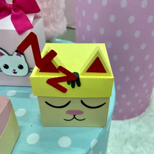 Caixa Cubo Personalizada no Tema Gatos da Gabby!