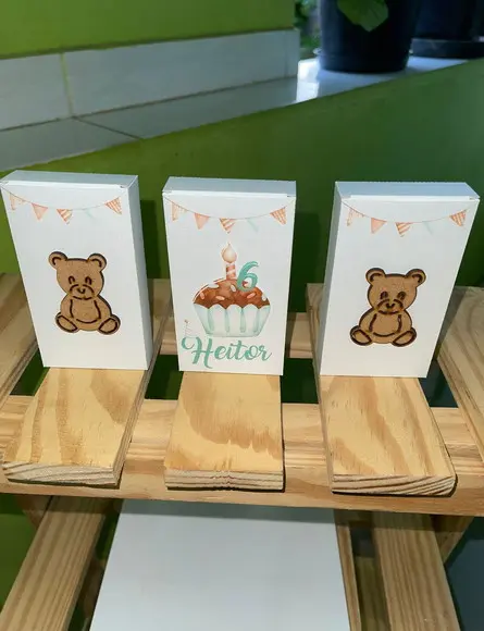 Caixa KitKat Personalizada no tema Urso Baloeiro