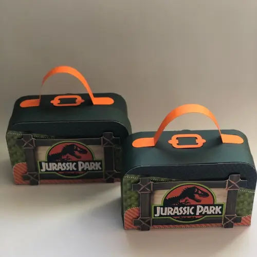 Caixa Lembrancinha Maleta Personalizada no Tema Dinossauros!