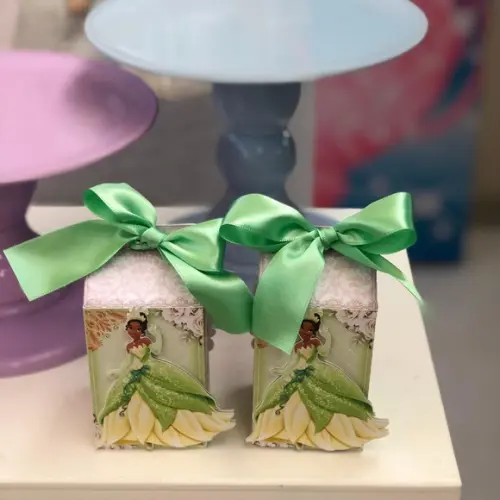Caixa Milk Personalizada No Tema A Princesa E O Sapo!