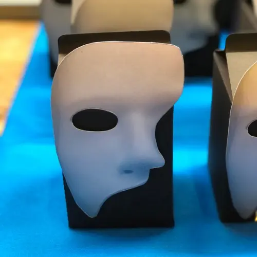 Caixa Milk Personalizada no tema O Fantasma da Ópera!