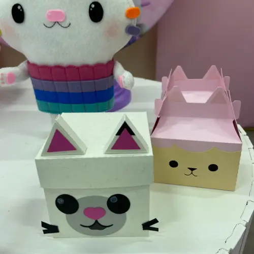 Caixa Sacola Personalizada no Tema Babe Caixa Casa Mágica!