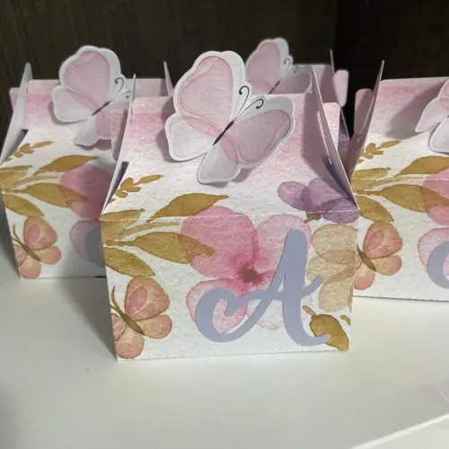 Caixa Sacola Personalizada no Tema Jardim!