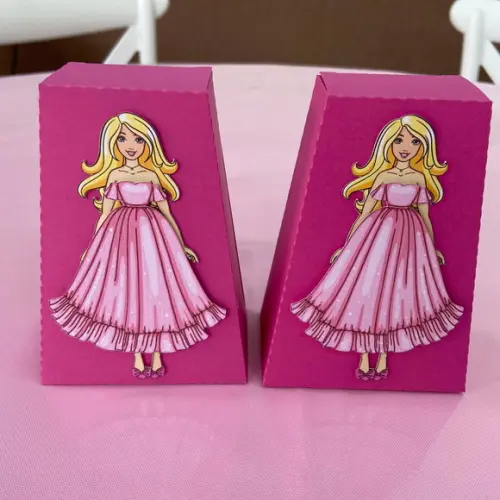 Caixa Sino Personalizada no Tema Barbie!