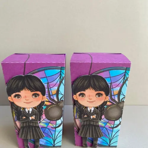 Caixa Sushi Personalizada no Tema Wandinha!