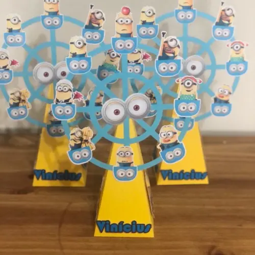 Caixas Cone Roda Gigante Personalizada no tema Minions!