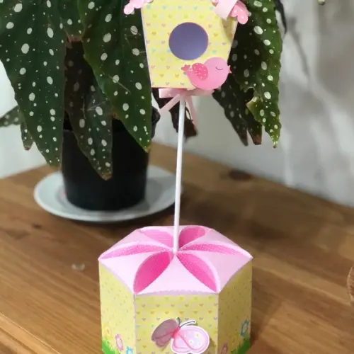 Centro de Mesa Personalizado no Tema Jardim!