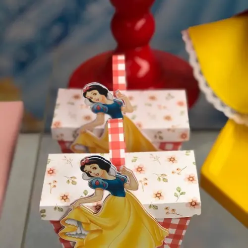 Cesta Piquenique Personalizada No Tema Branca De Neve