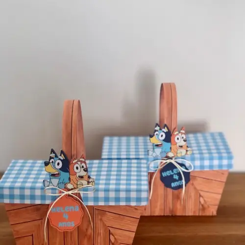 Cesta Piquenique Tema Cachorrinhos Coloridos!