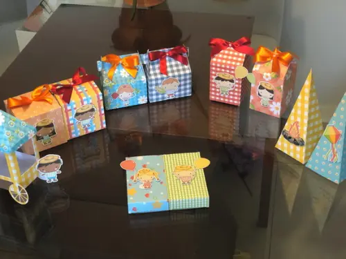 Kit Lembrancinha 5 Caixas Sacola Personalizada Arraiá!
