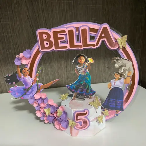 Topo de Bolo Personalizado no Tema Encanto!