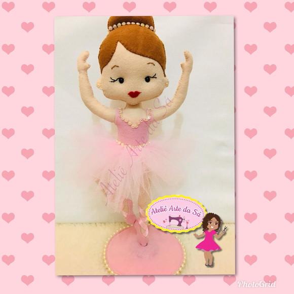 Bailarina em feltro 20 cm