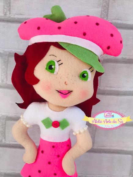 Boneca Moranguinho com 30 cm
