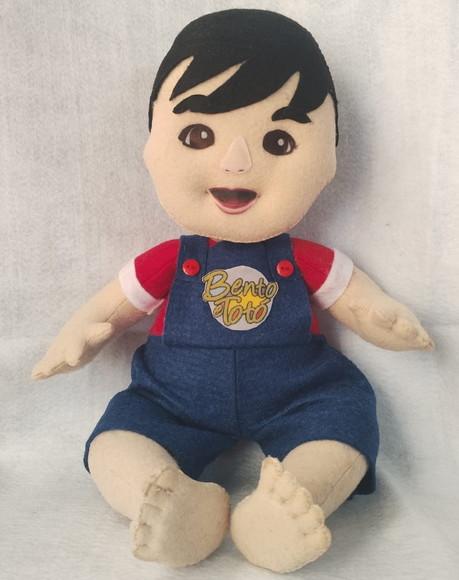 Boneco Bento Artesanal em Feltro com 30 cm