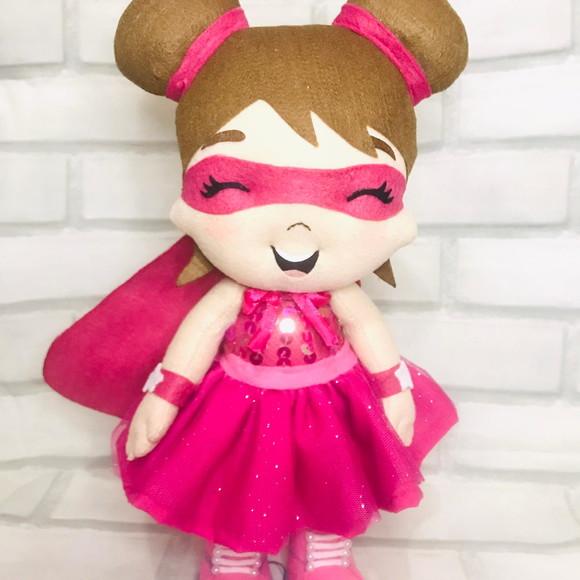 Boneca Super Lara , Boneca Heroína em Feltro