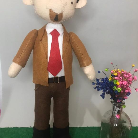 Boneco em Feltro Mr Bean com 30 cm