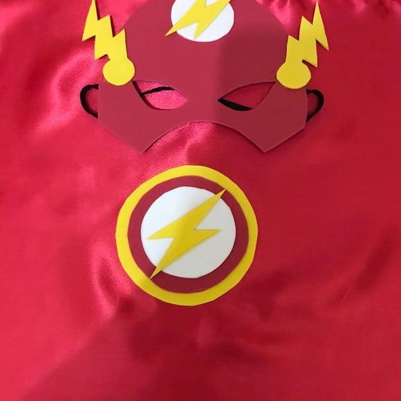 Capa e Máscara do Flash Minimo de 10 Mesmo Tema ou Diferente