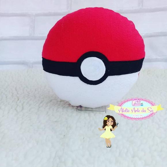 Pokebola em feltro