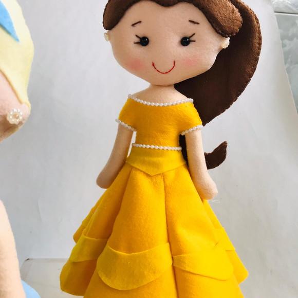 Princesa Bela em feltro
