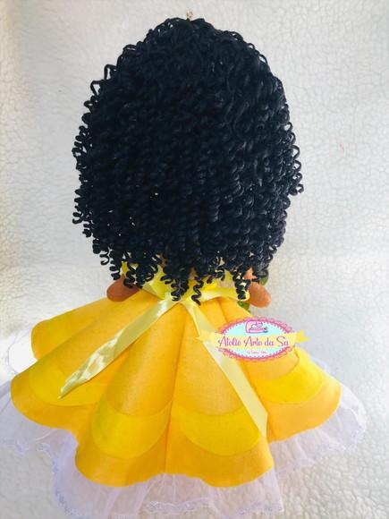 Princesa Bela em feltro versão negra