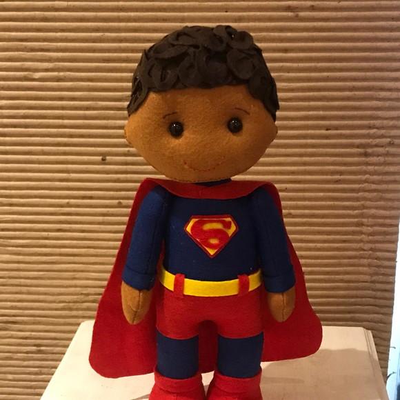 Super Homem em Feltro Negro 25 cm