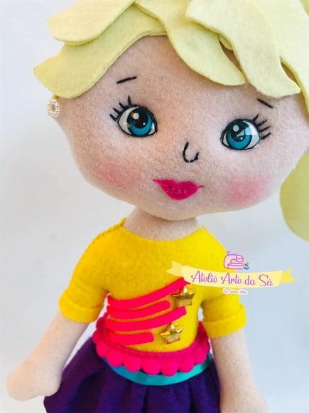 Boneca da Polly pocket em feltro