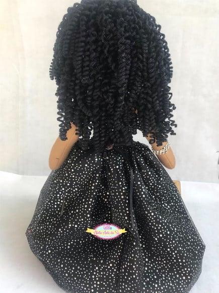 Boneca de pano Negra debutante