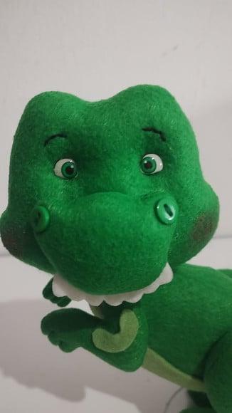 Dinossauro em Feltro com 20 cm
