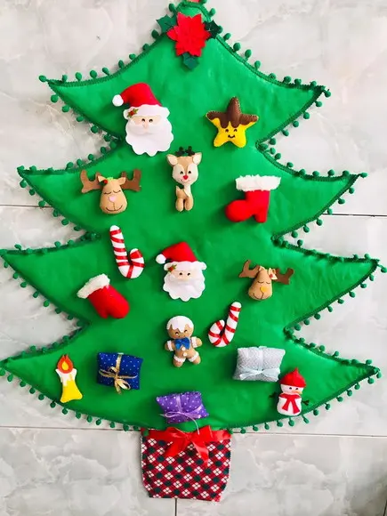Árvore de Natal em Feltro Infantil