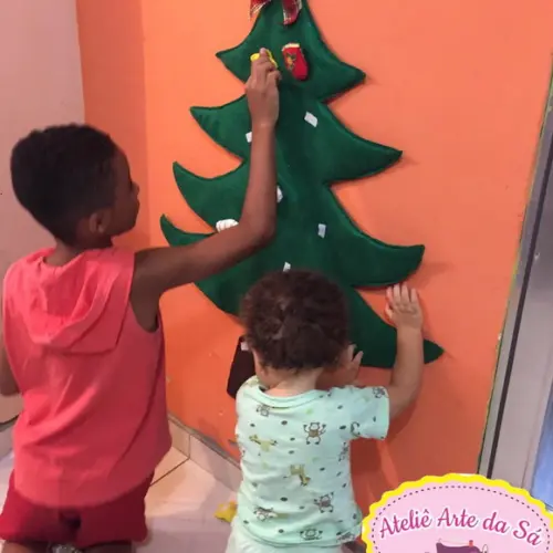 Árvore de Natal Infantil em Feltro Montessori