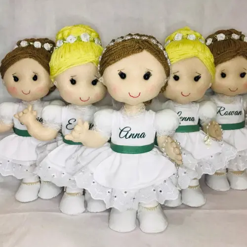 Boneca dama de honra personalizada