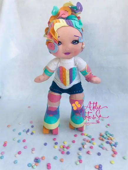 Boneca Patinadora Pop It Em Feltro